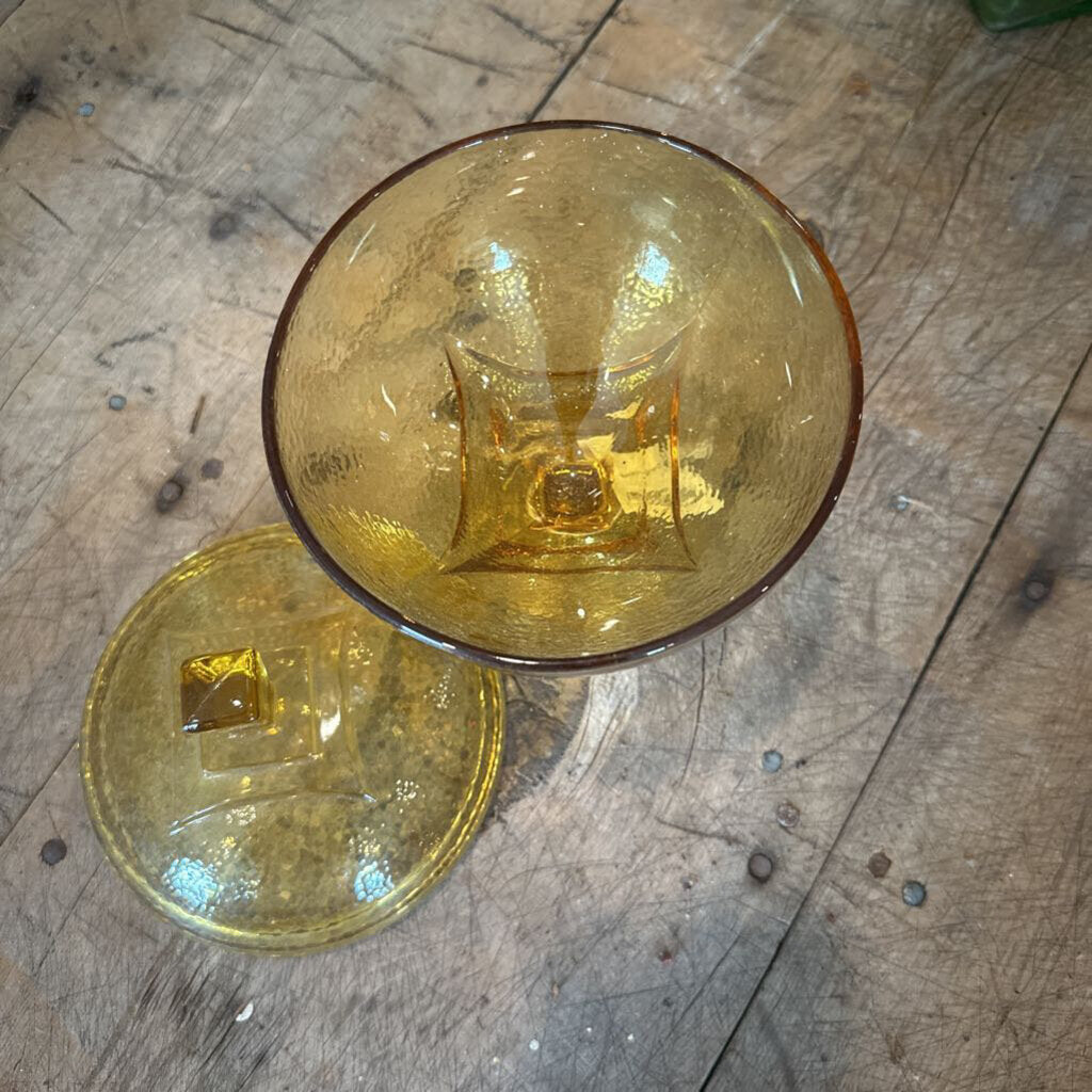 GLASS DISH WITH LID