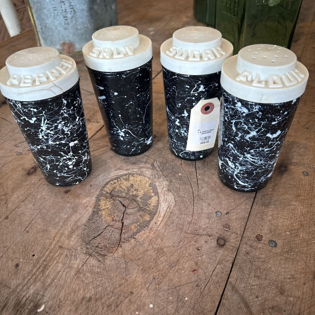 L.E.SMITH SPICE SHAKERS
