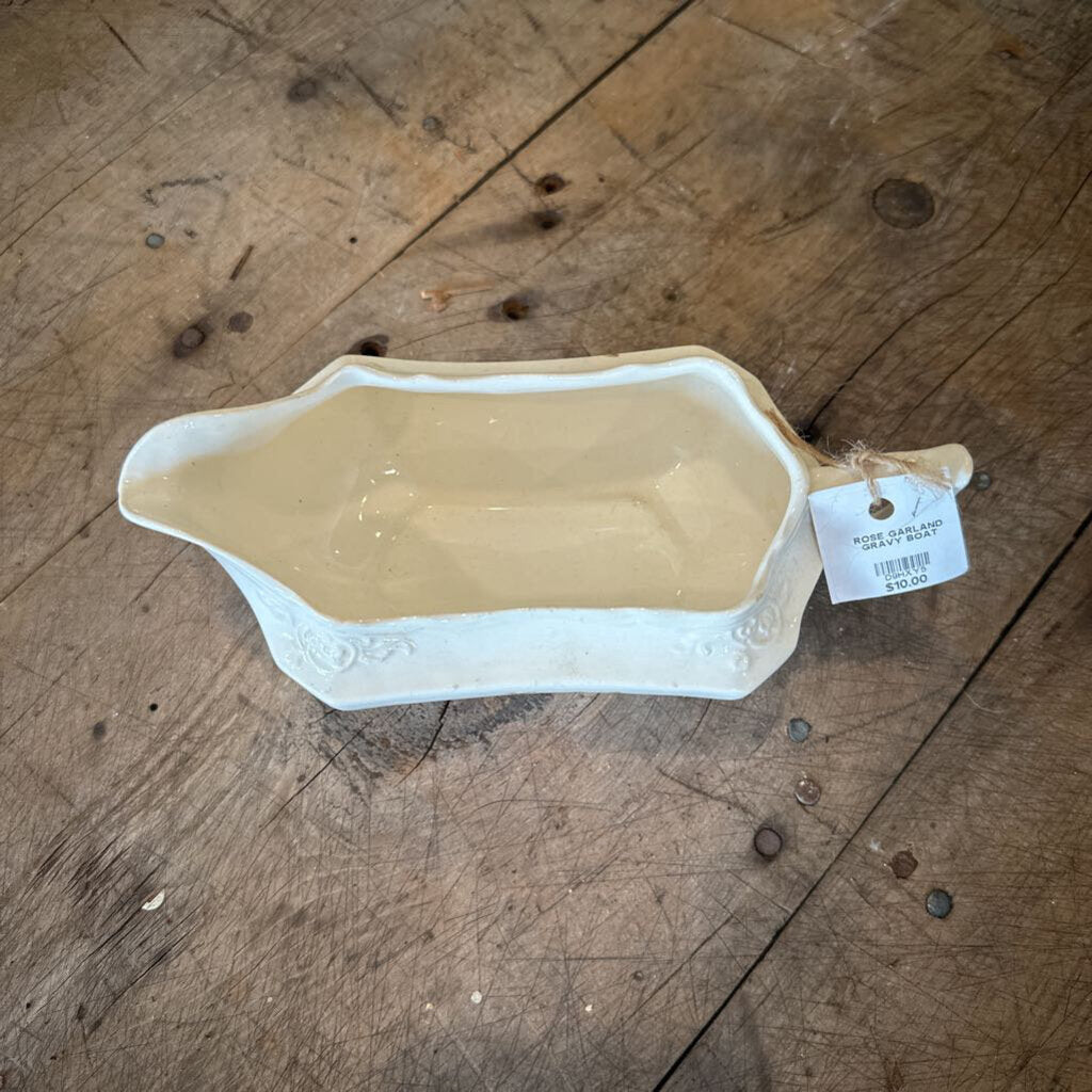 ROSE GARLAND GRAVY BOAT