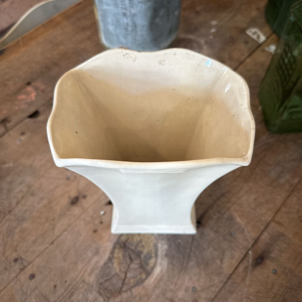 HAEGER SCALLOPED VASE