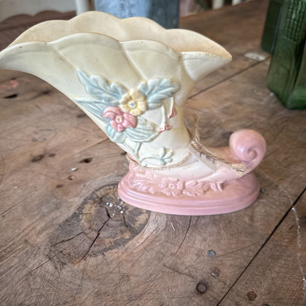 HULL CORNUCOPIA VASE