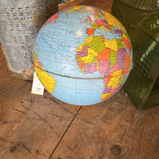 METAL GLOBE