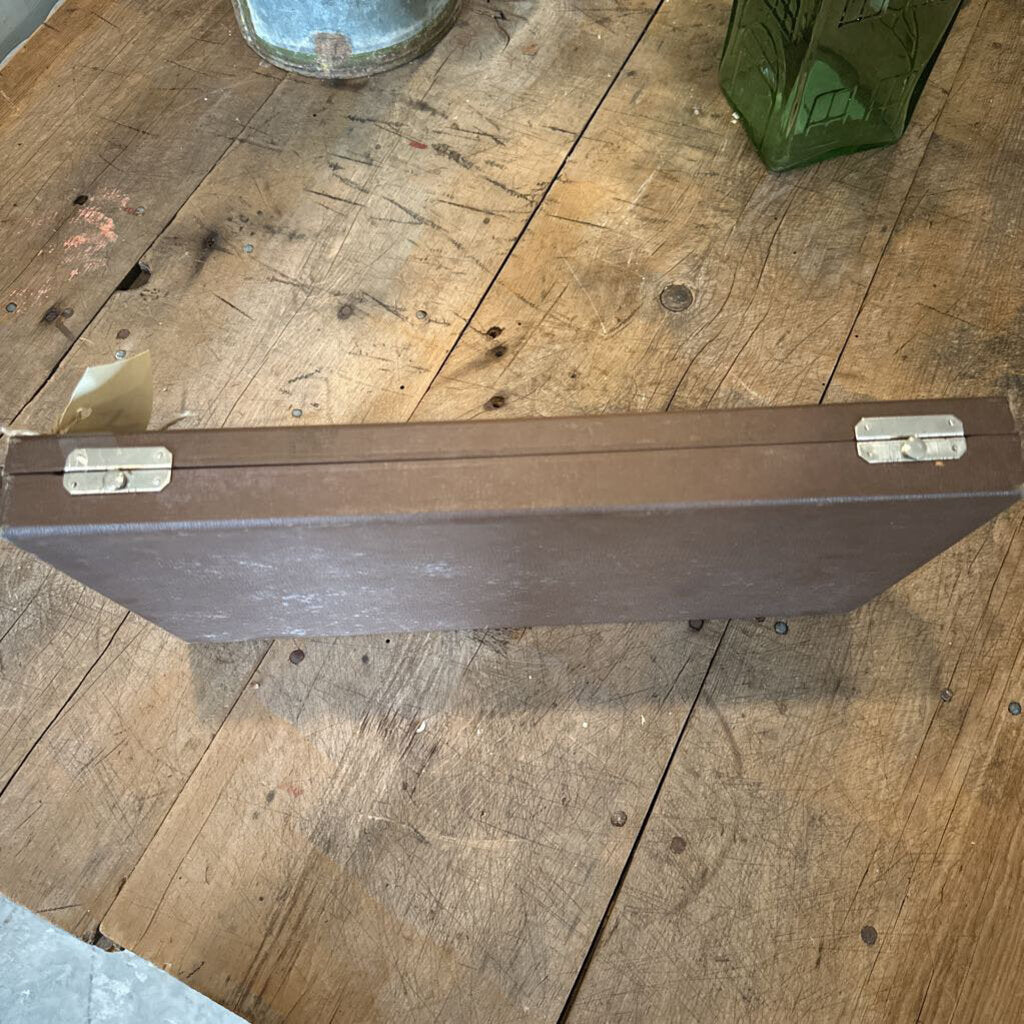 RING DISPLAY CASE