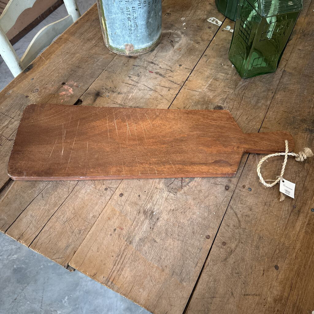 CUTTING BOARD