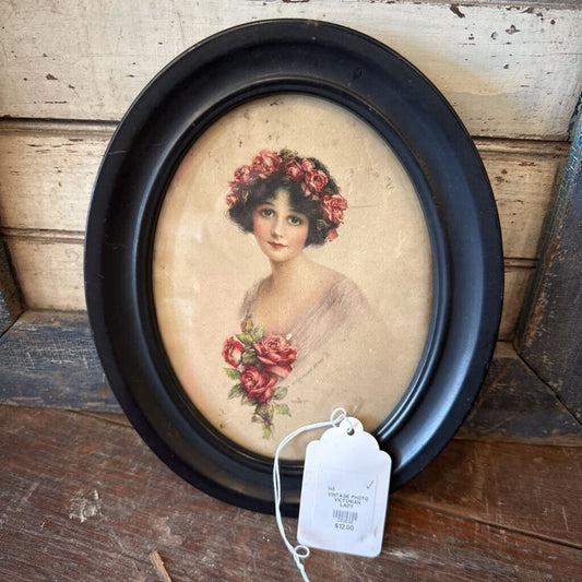 FRAMED VINTAGE PHOTO OF VICTORIAN LADY