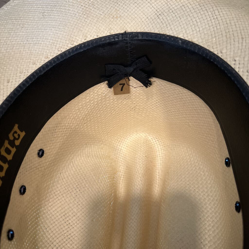LADIES STRAW COWBOY HAT WITH FEATHER BAND