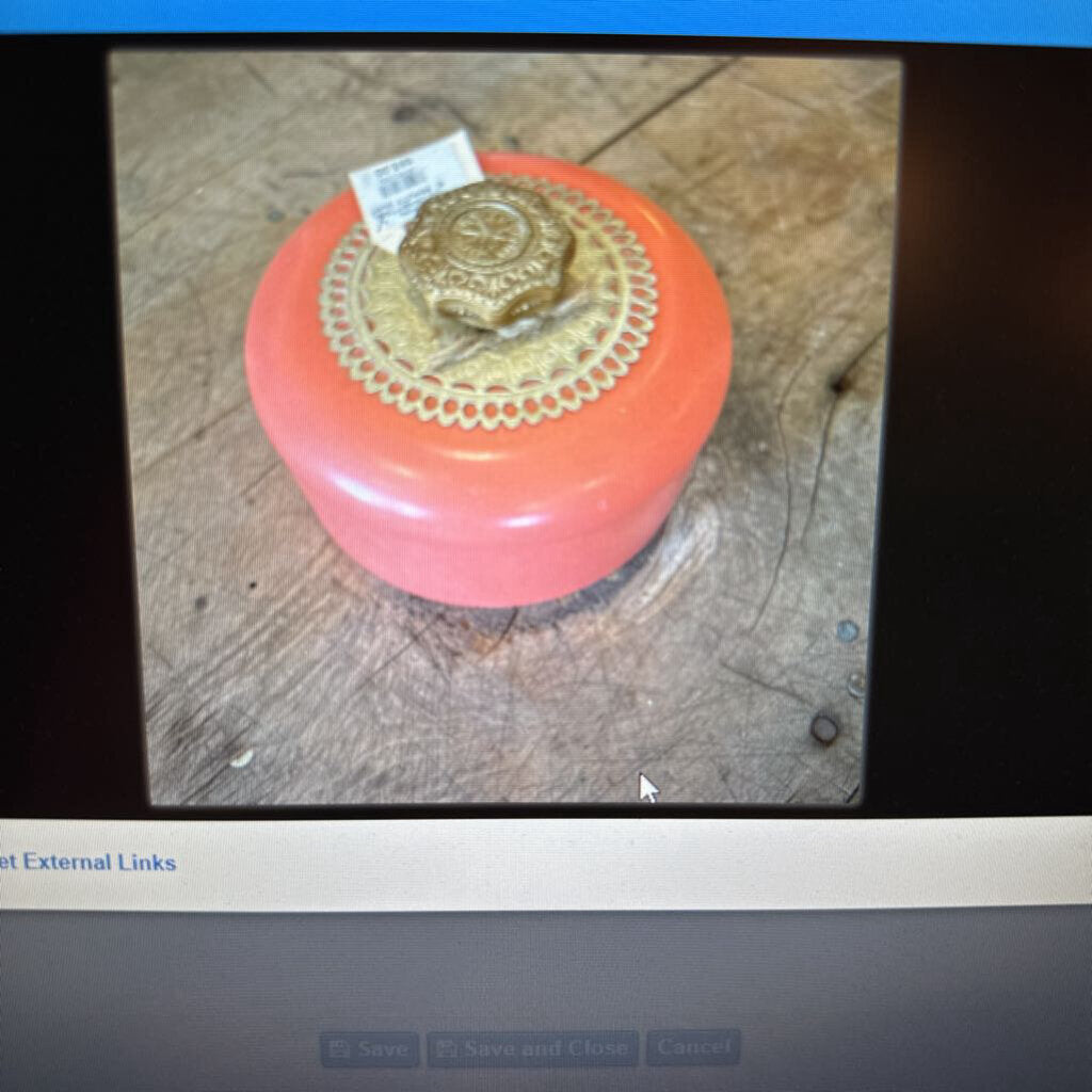 AVON "UNFORGETTABLE" BEAUTY DUST CONTAINER