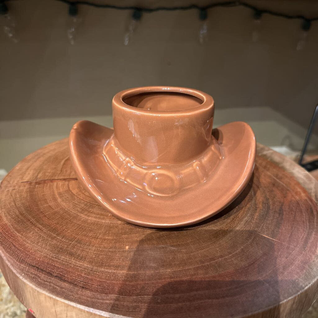 HAT SHAPED VASE