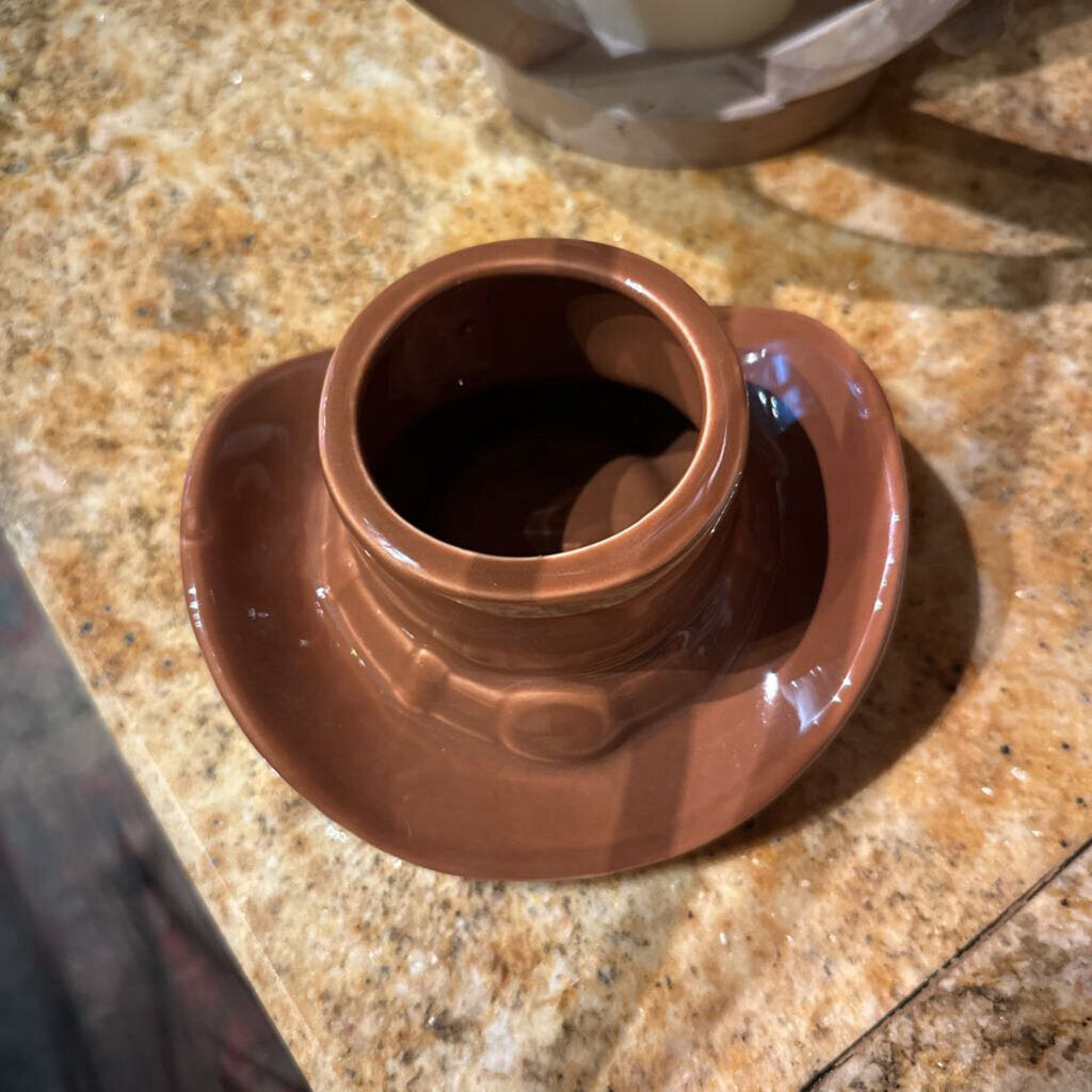 HAT SHAPED VASE