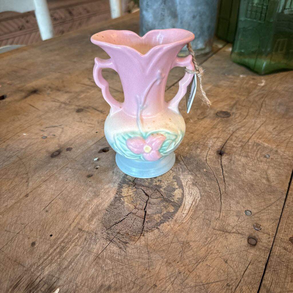 HULL POTTERY VASE WITH HANDLES
