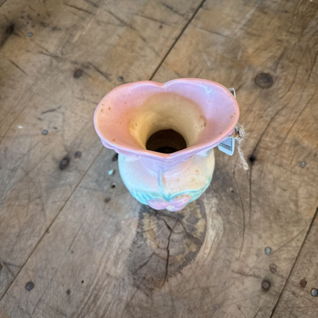 HULL POTTERY VASE WITH HANDLES