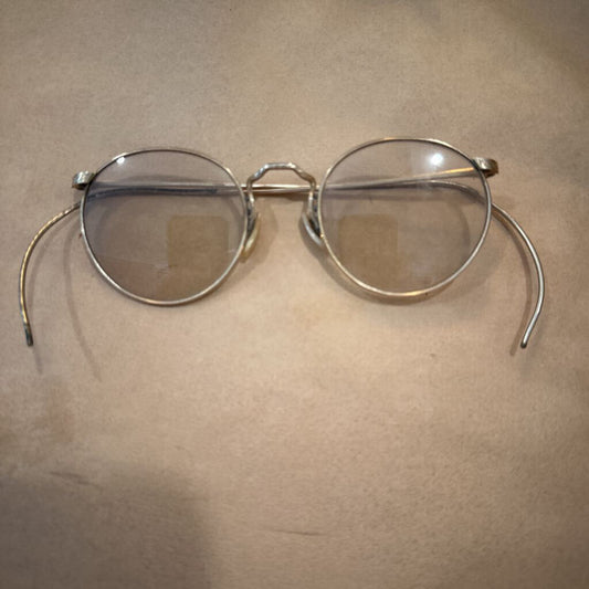 SPECTACLES