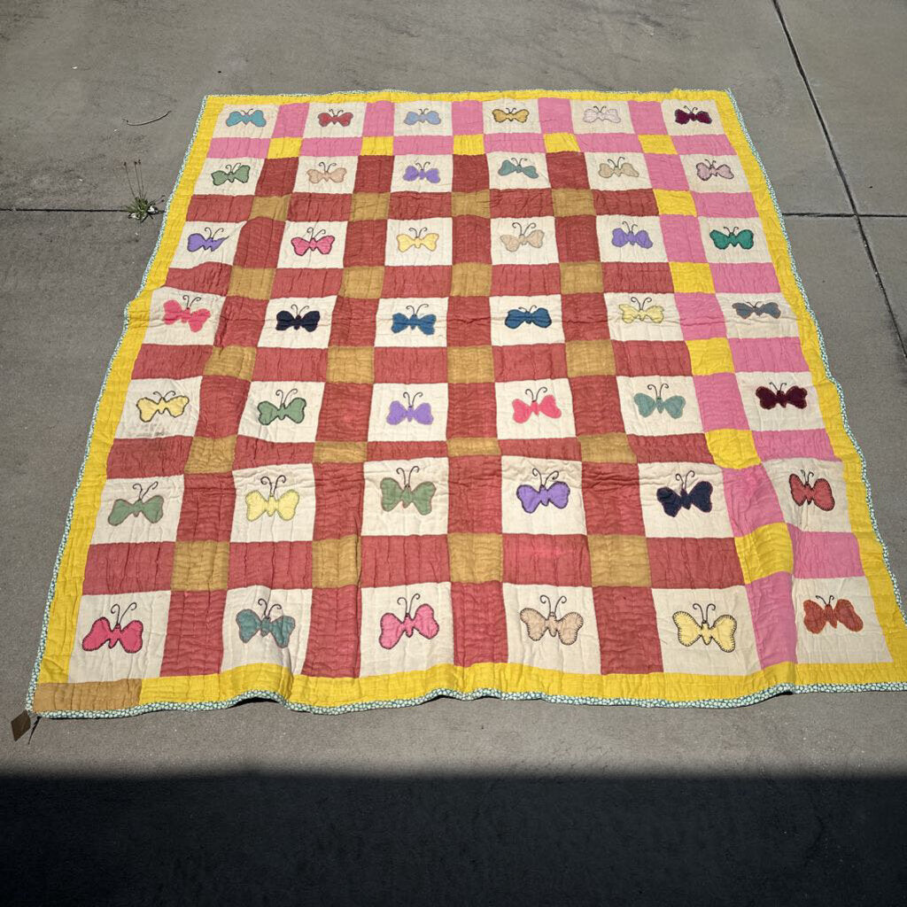HANDMADE QUILTS