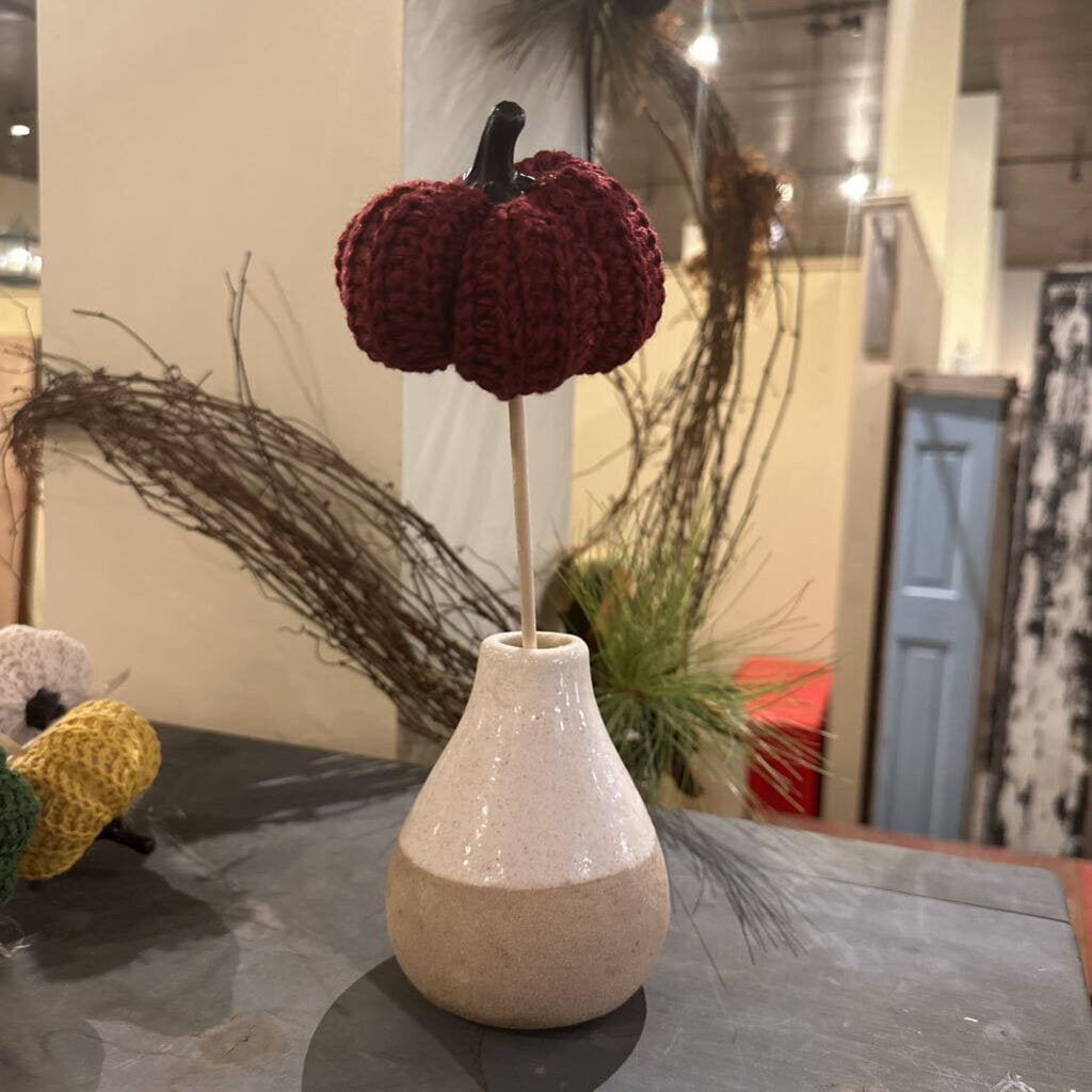 CROCHETED PUMPKIN STEM