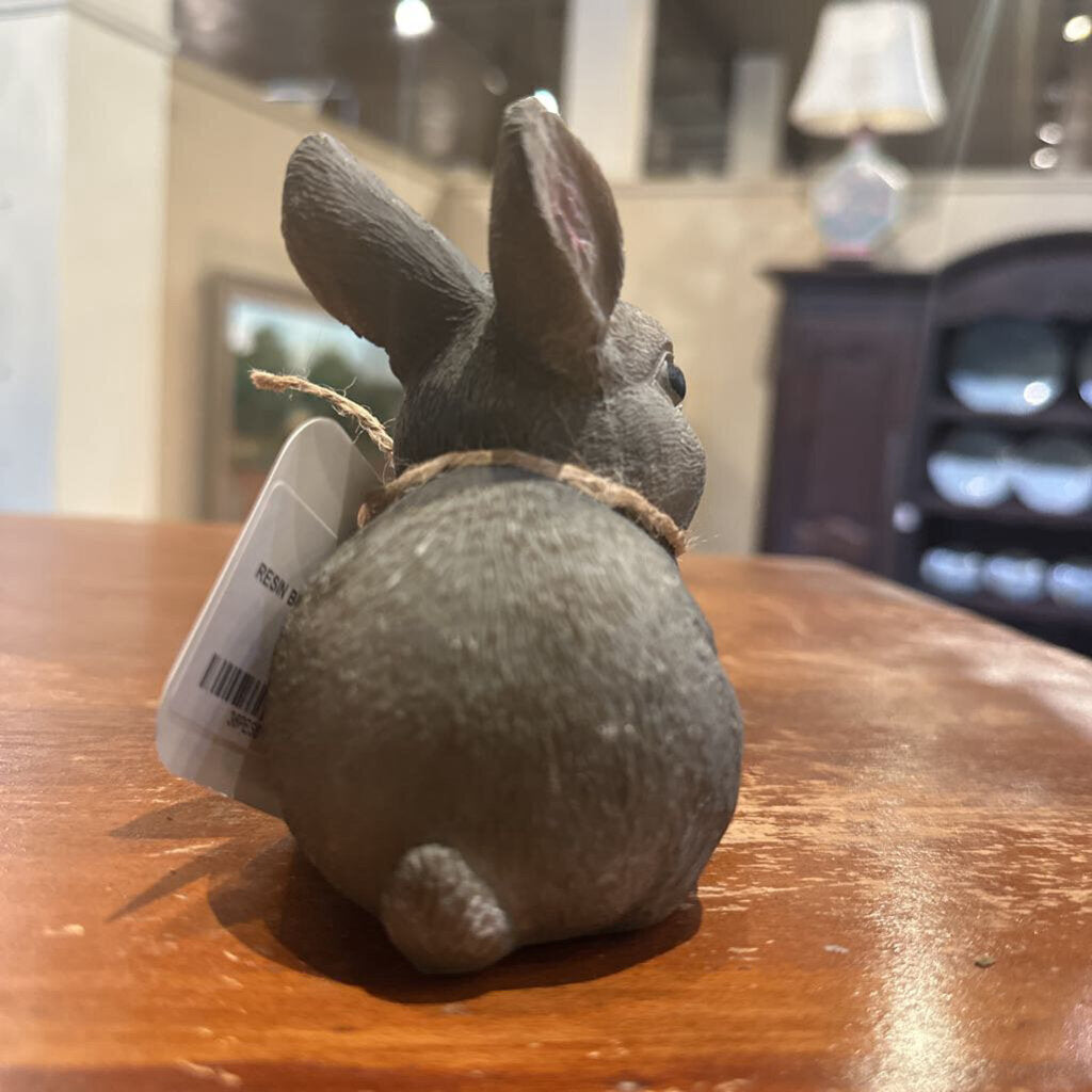 RESIN BUNNY