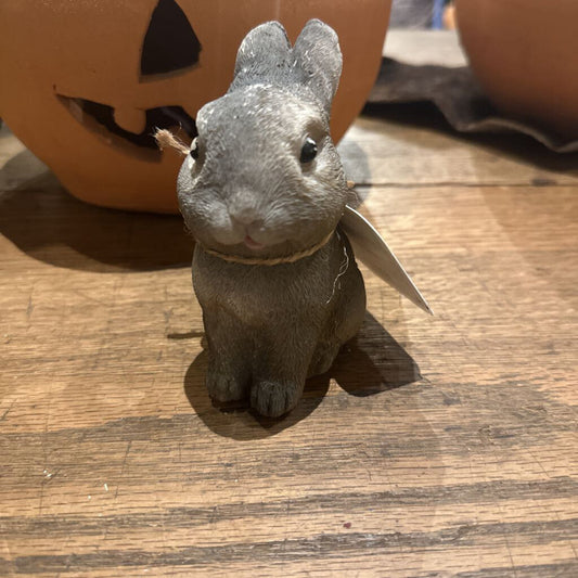RESIN BUNNY