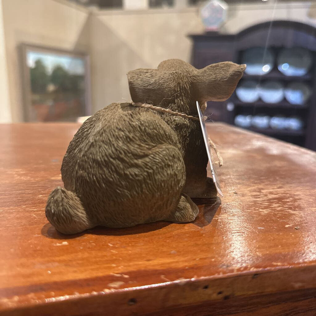 RESIN BUNNY