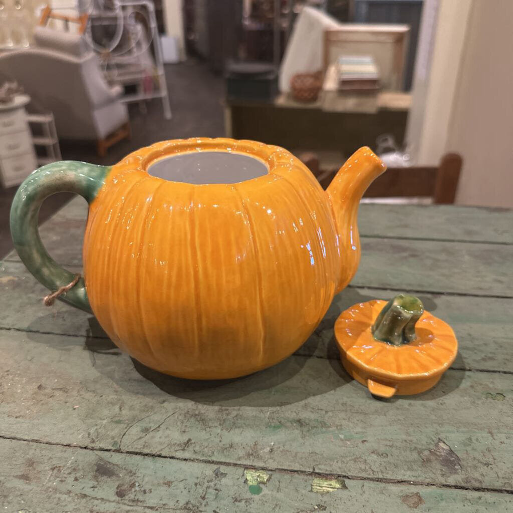 PUMPKIN TEAPOT
