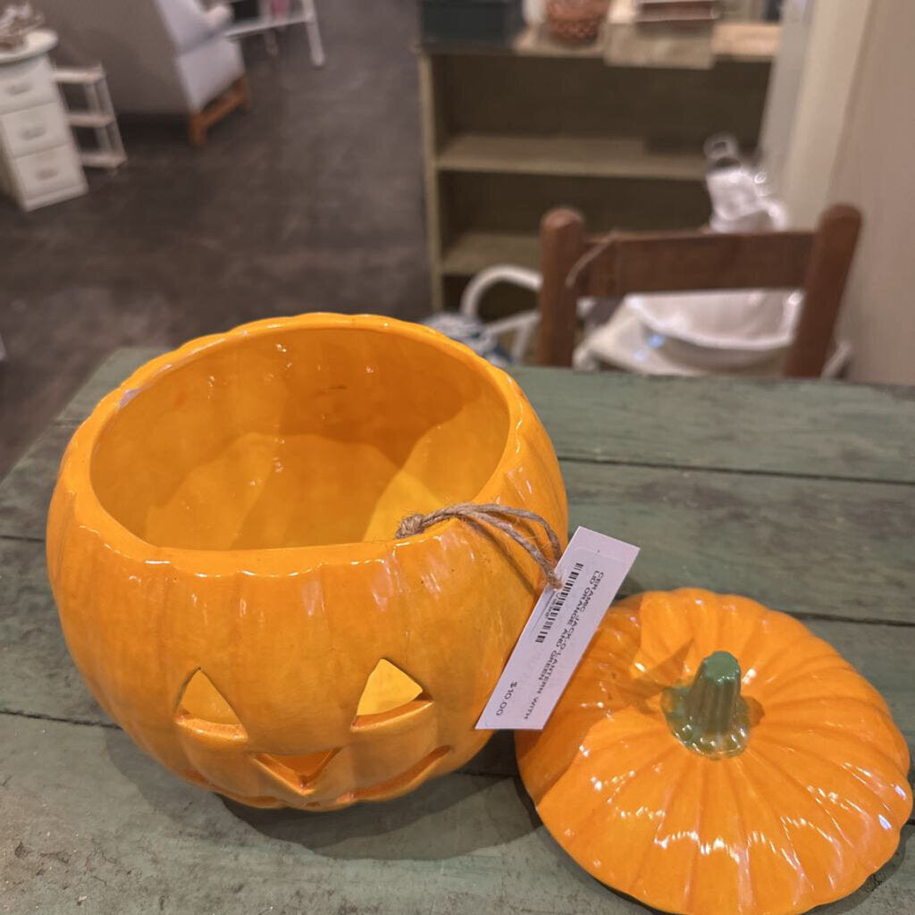 CERAMIC JACK-O-LANTERN WITH LID