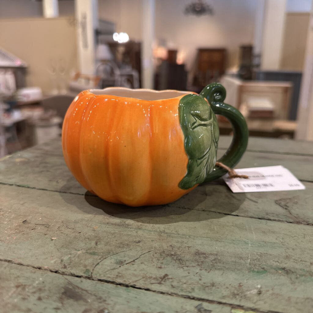 PUMPKIN MUG