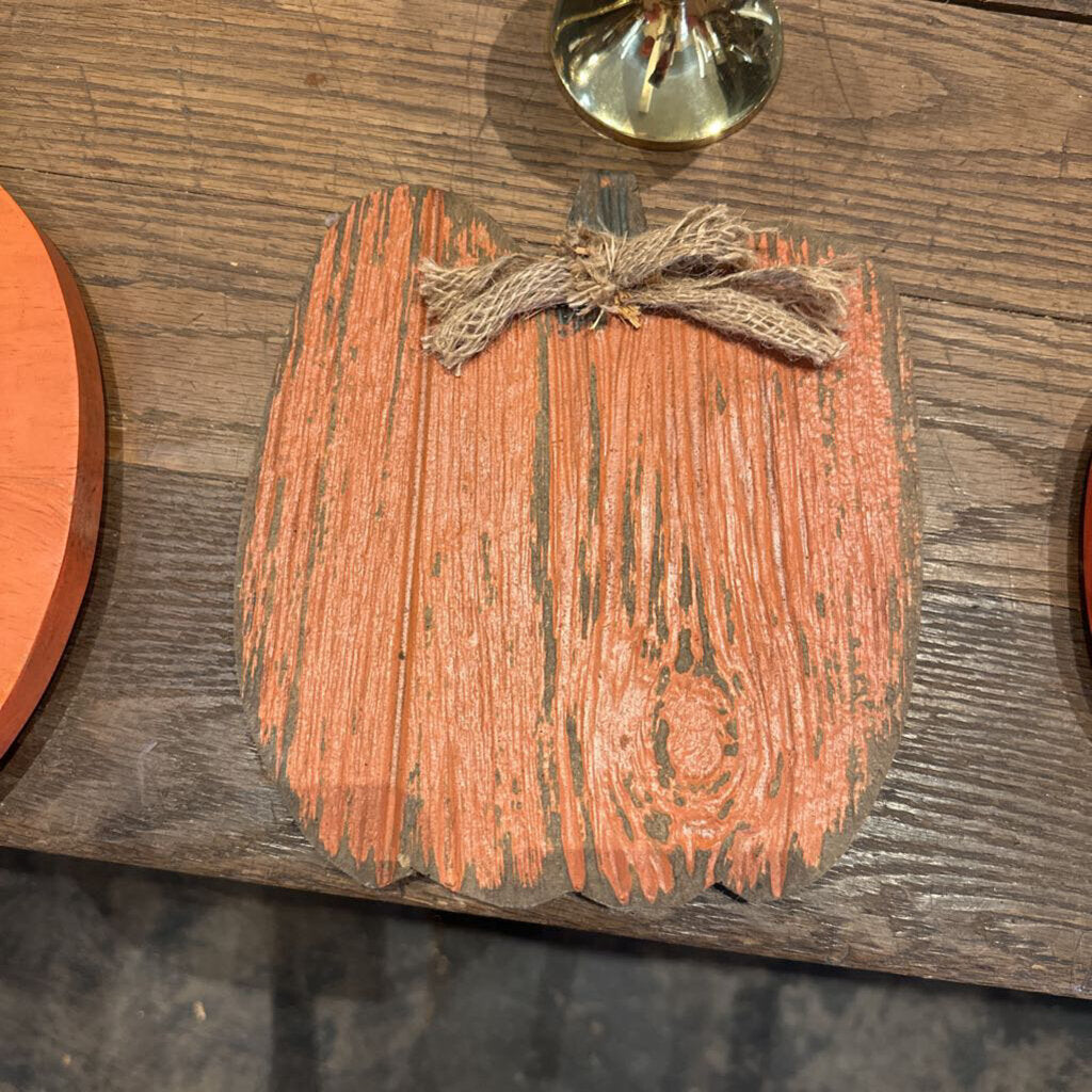 RUSTIC PUMPKIN