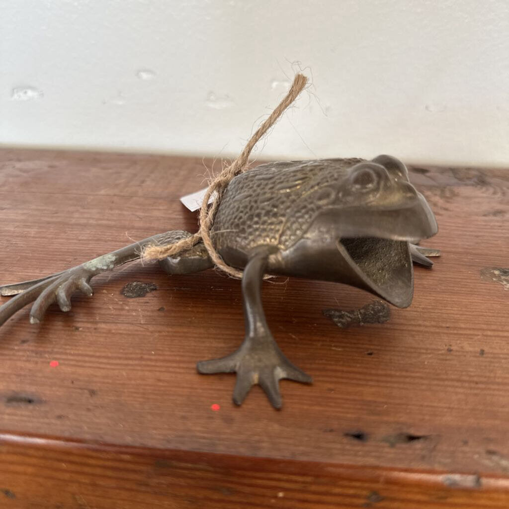 BRASS FROG