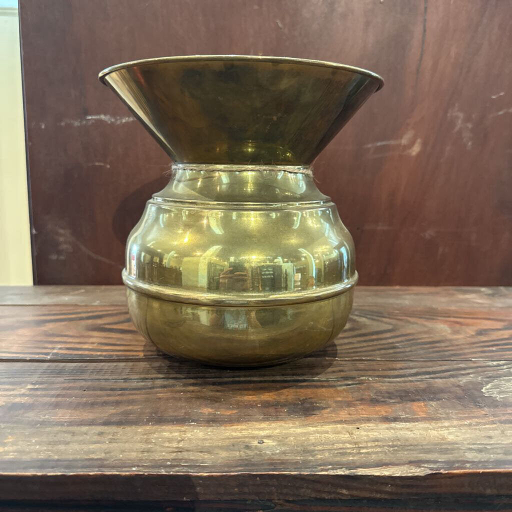 BRASS SPITTON