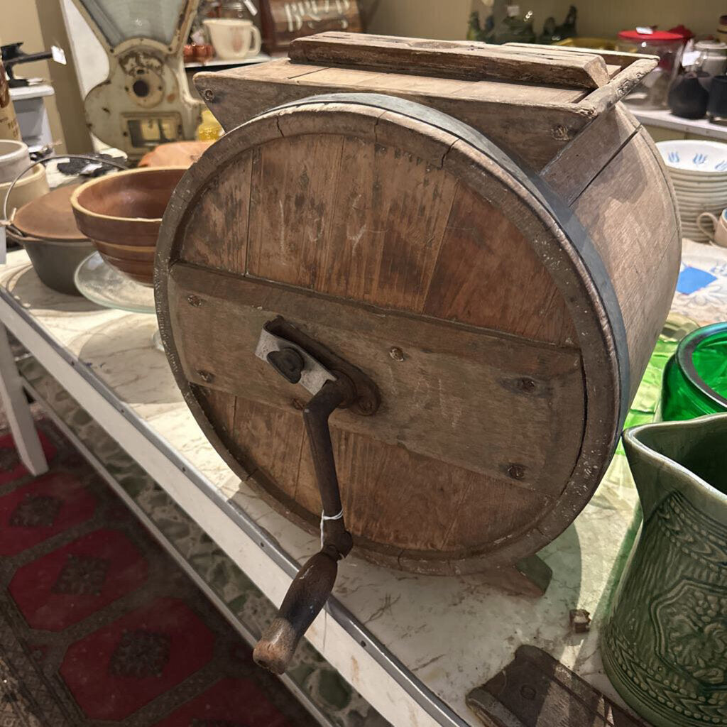 WOOD ROUND BUTTER CHURN