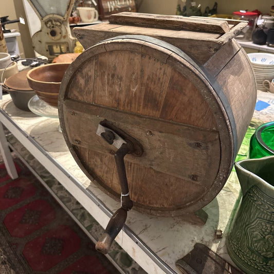 WOOD ROUND BUTTER CHURN
