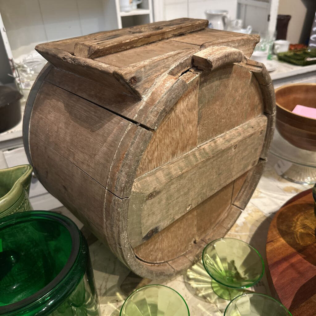 WOOD ROUND BUTTER CHURN