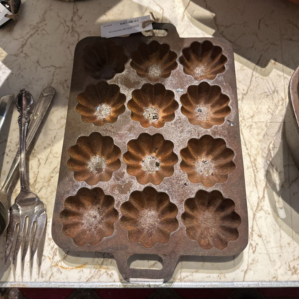 CAST IRON MINI MUFFIN PAN
