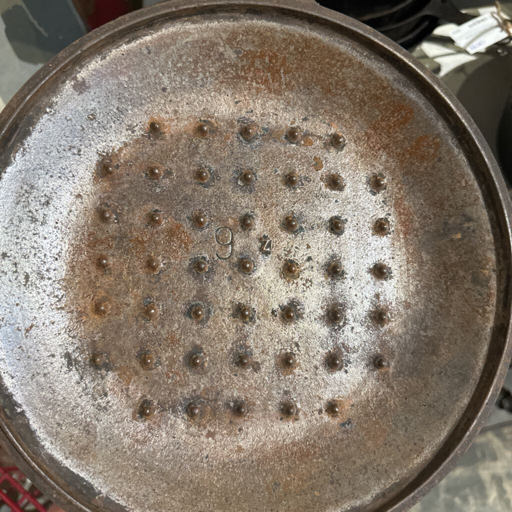 CAST IRON DEEP SKILLET WITH LID