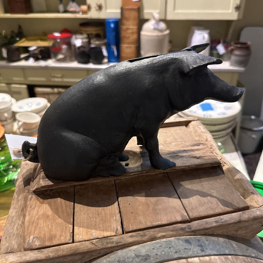 CAST IRON PIG BANK