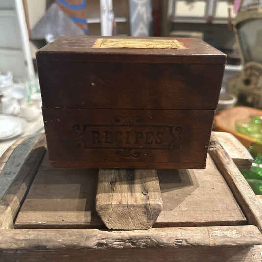 WOOD RECIPE BOX WITH RECIPES