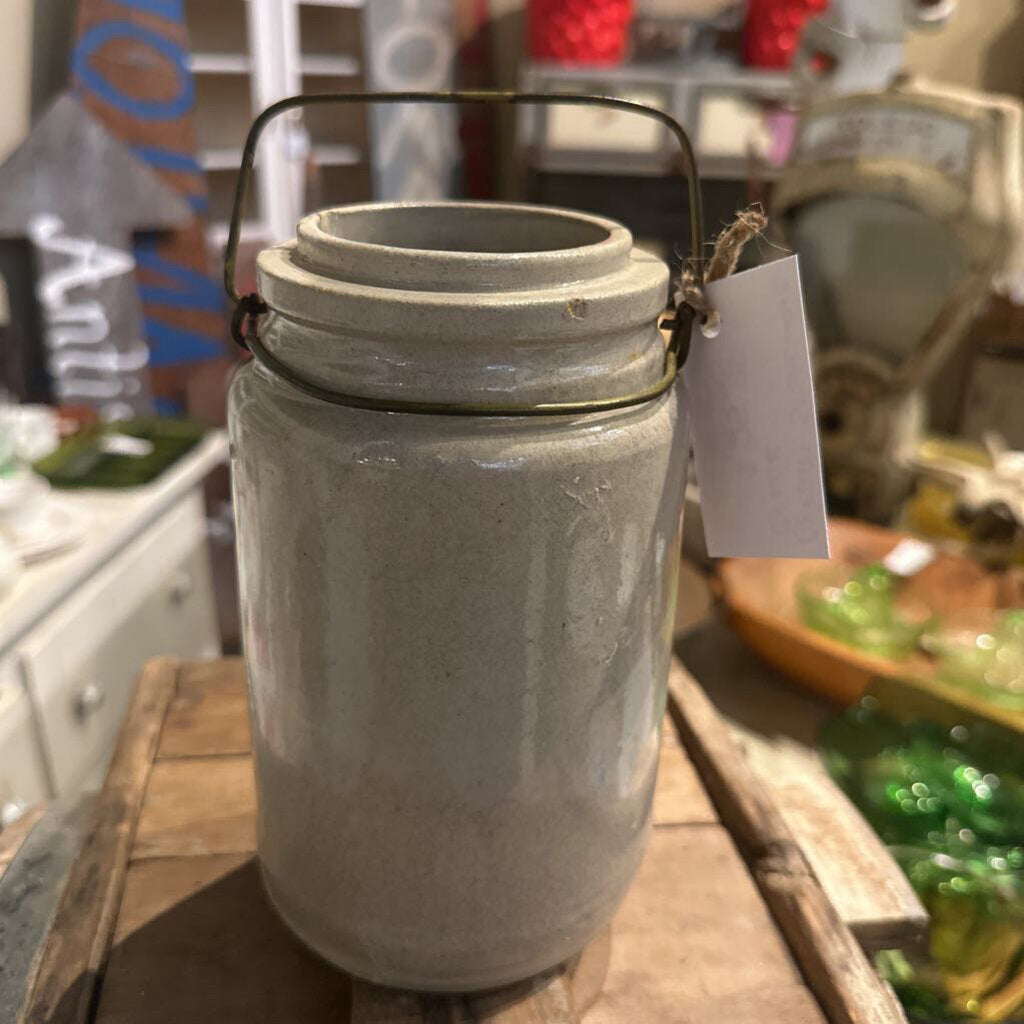 CROCK WITH WIRE HANDLE