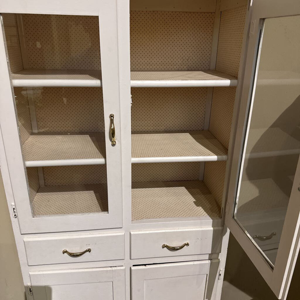 GLASS DOOR KITCHEN CUPBOARD