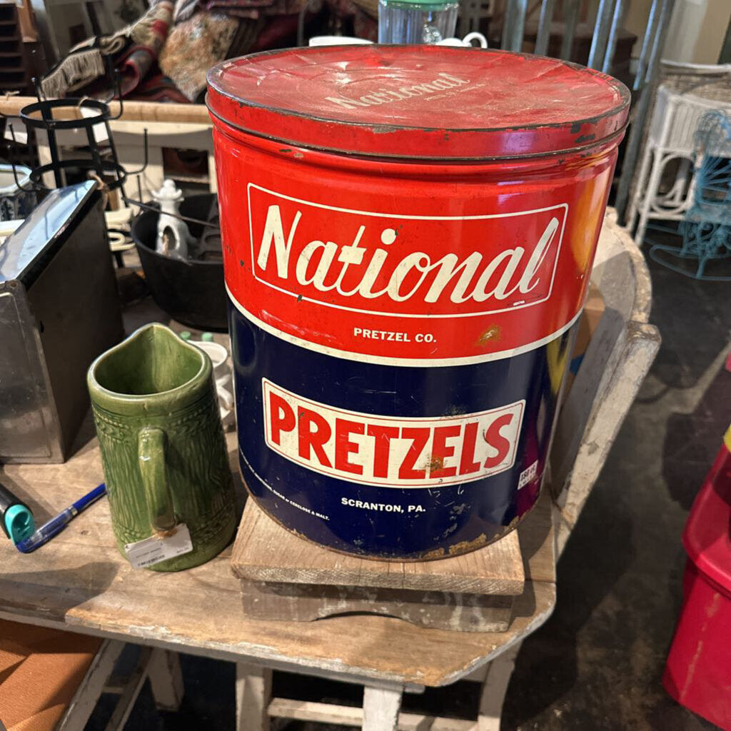 NATIONAL PRETZELS TIN
