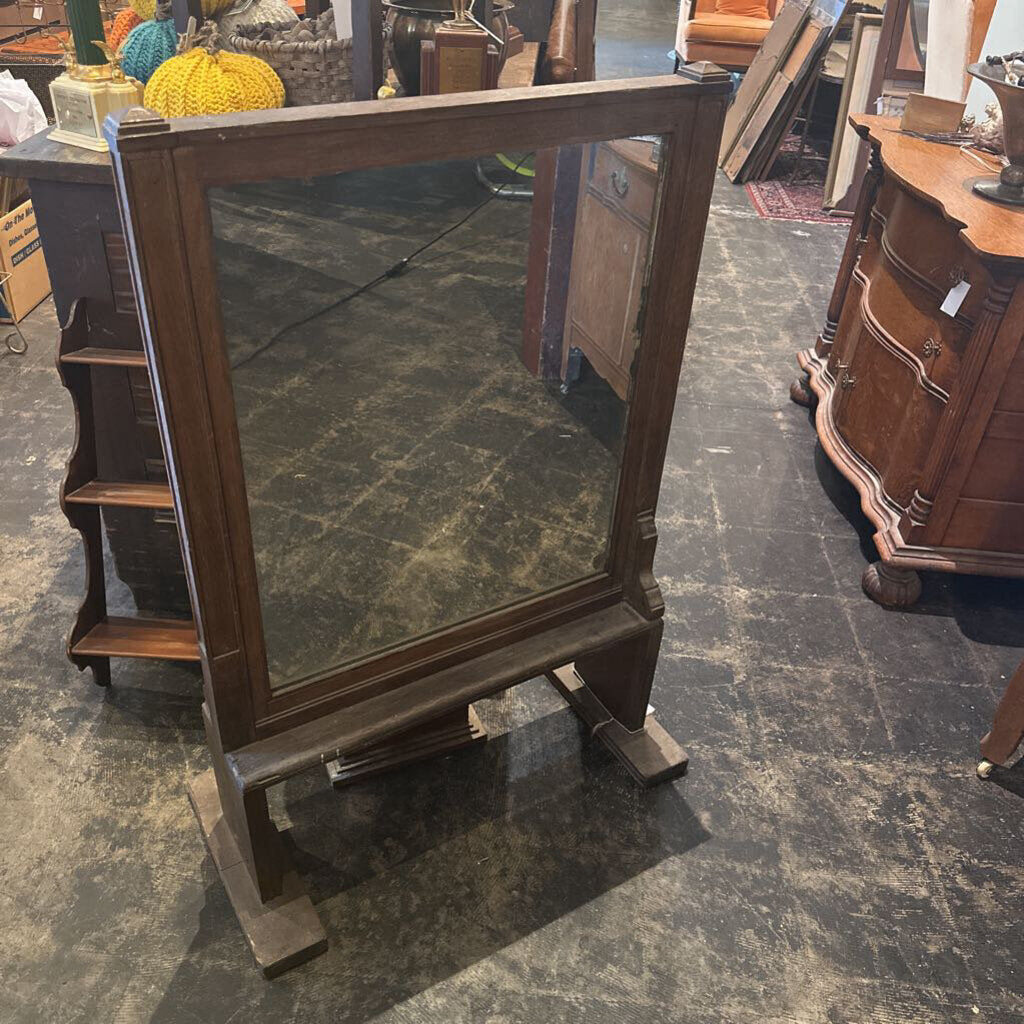 DRESSING MIRROR