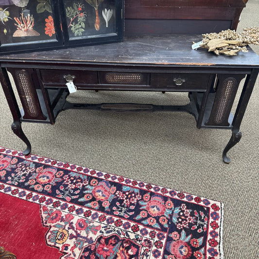EARLY 1900'S EXECUTIVE WRITING DESK BY KNOXVILLE TABLE AND CHAIR CO.