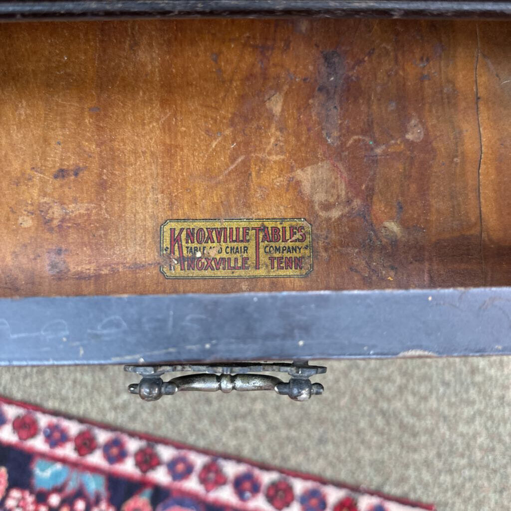 EARLY 1900'S EXECUTIVE WRITING DESK BY KNOXVILLE TABLE AND CHAIR CO.