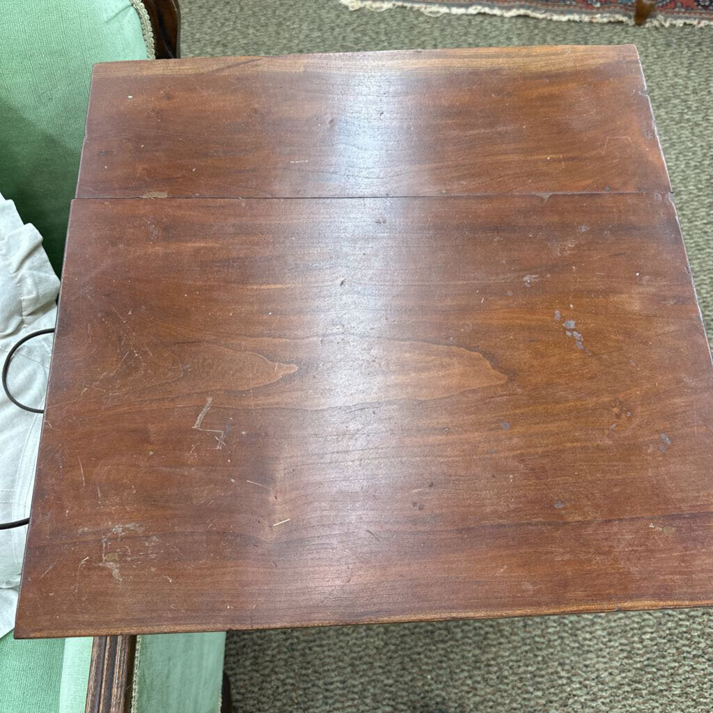 SIDE/END TABLE