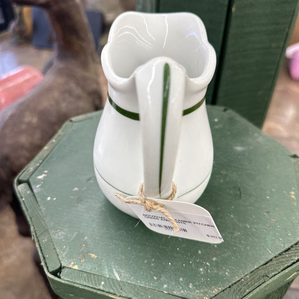 INDIVIDUAL CREAMER PITCHER
