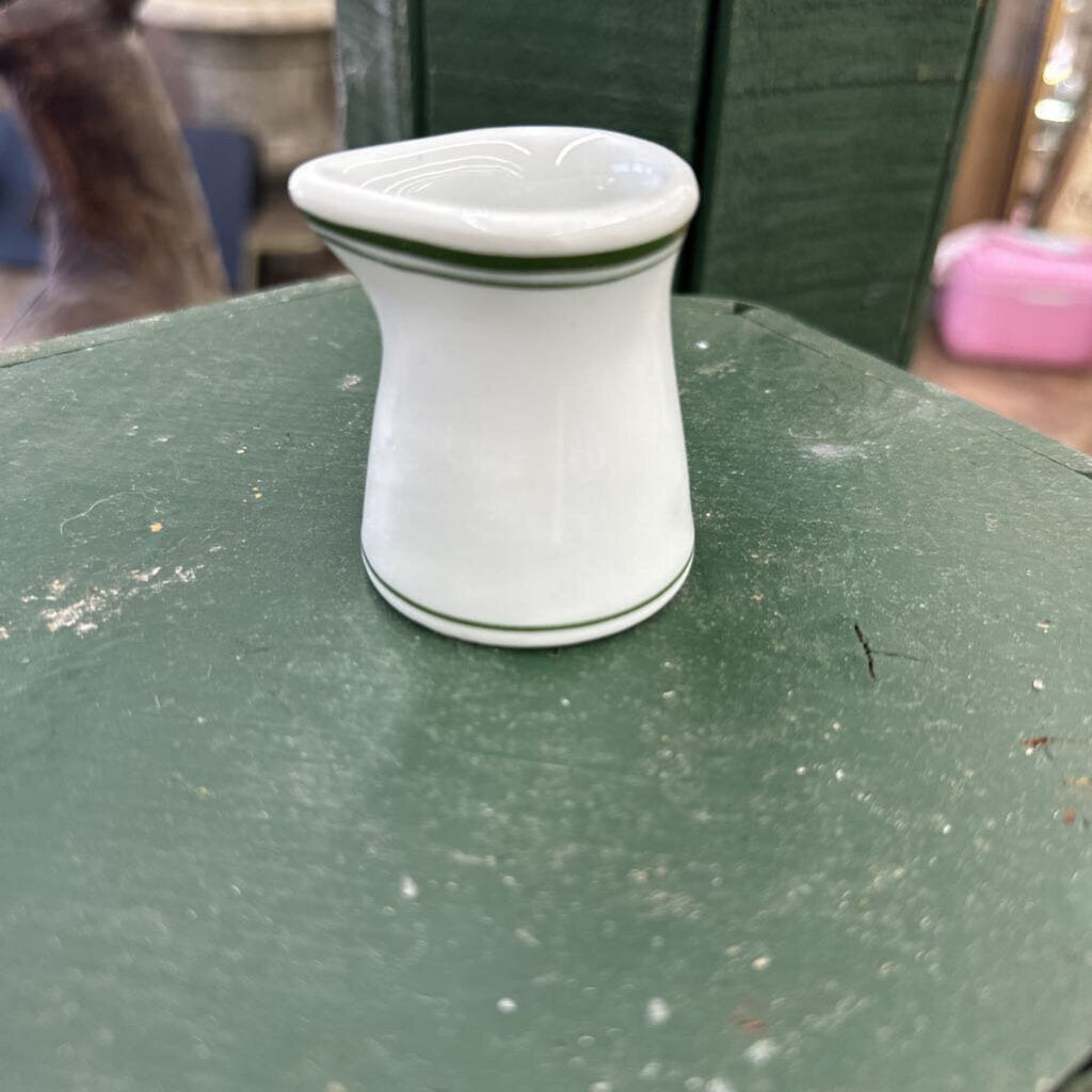 INDIVIDUAL CREAMER