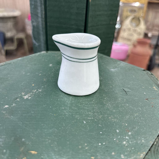 INDIVIDUAL CREAMER