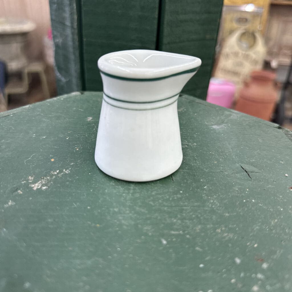 INDIVIDUAL CREAMER