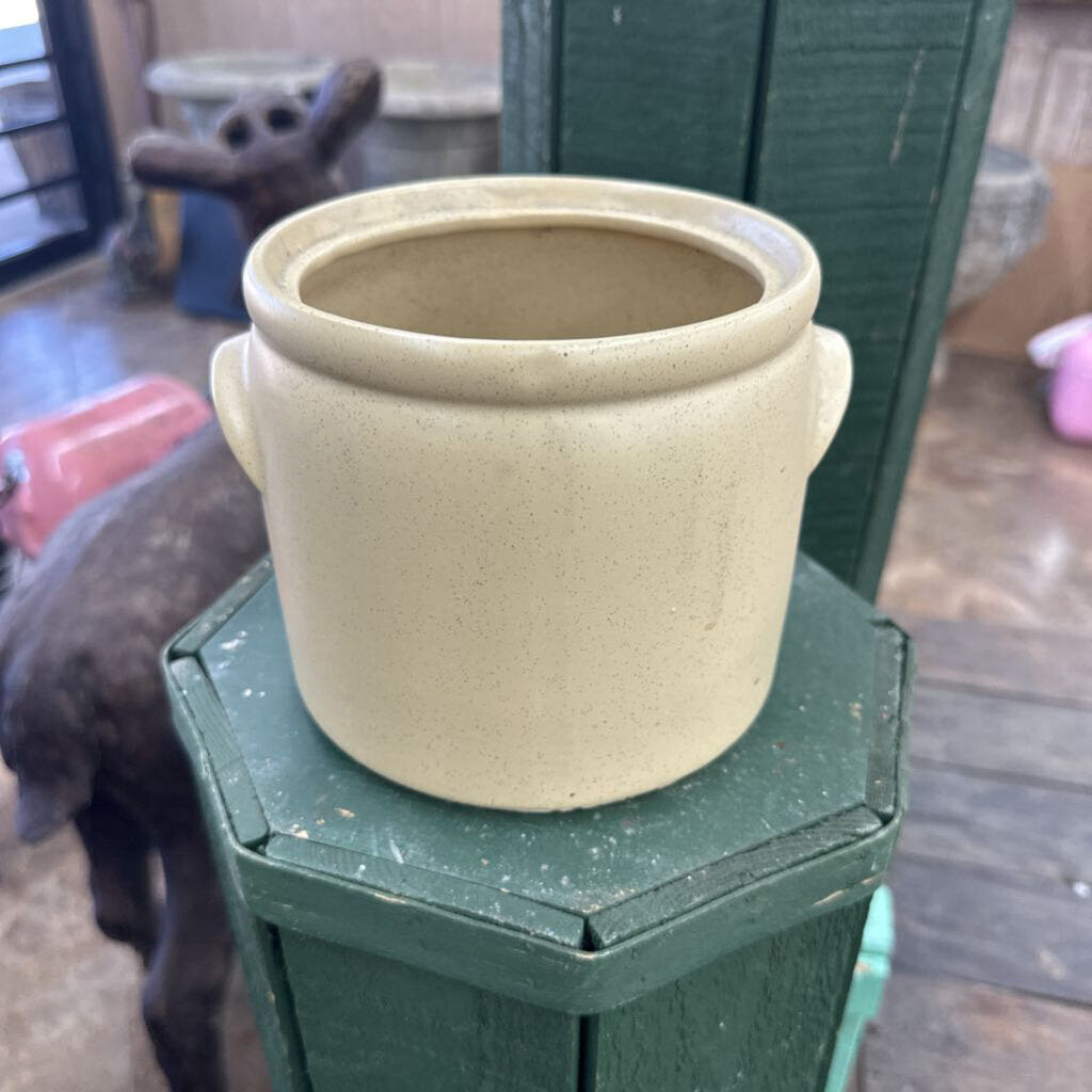 MCCOY 1420 BEAN POT WITH LID