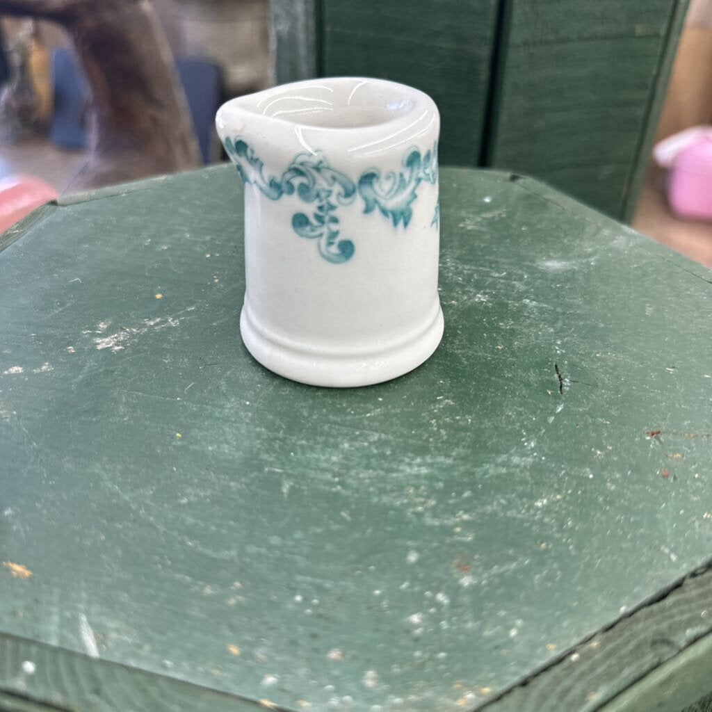 INDIVIDUAL CREAMER
