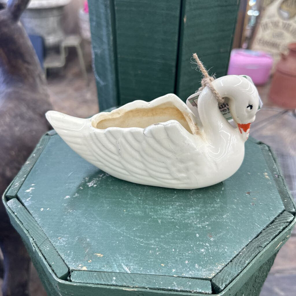 CERAMIC SWAN PLANTER