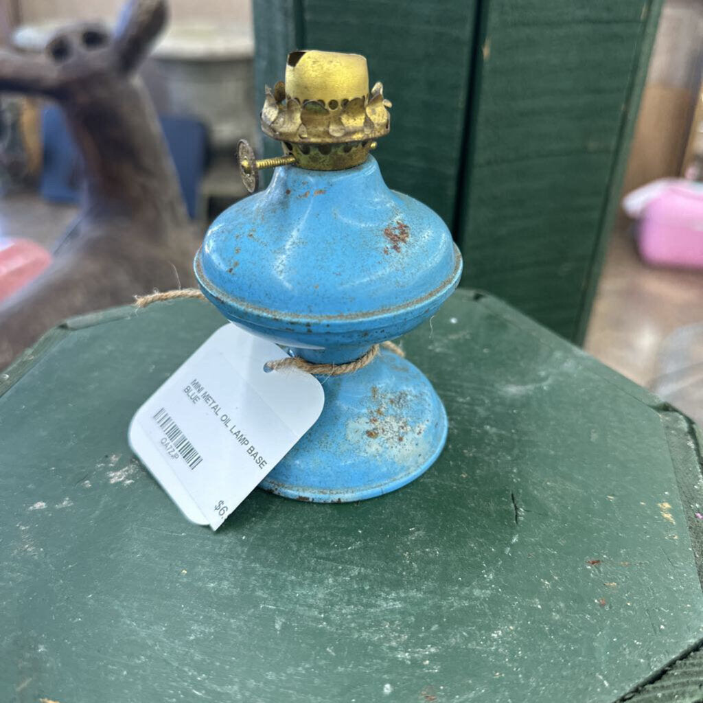 MINI METAL OIL LAMP BASE