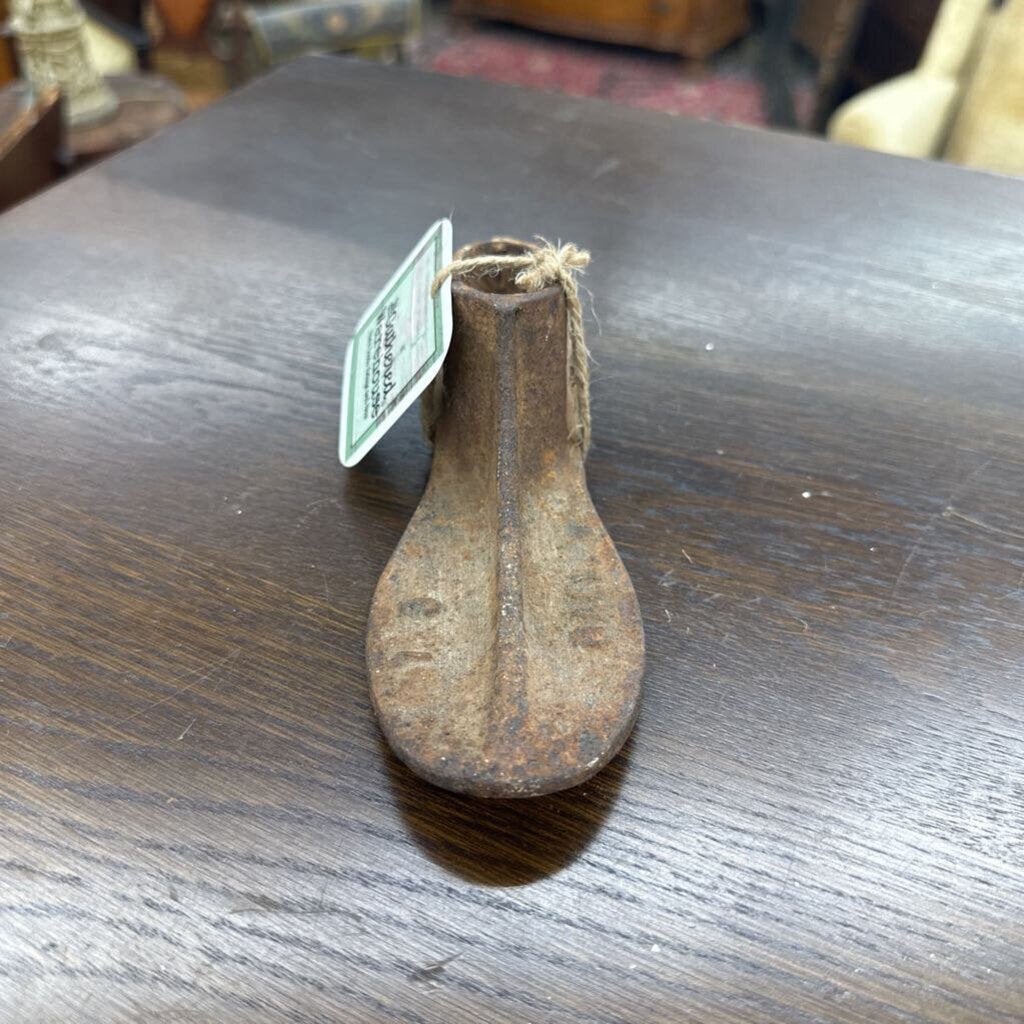 CAST IRON COBBLER'S SHOE LAST/MOLD